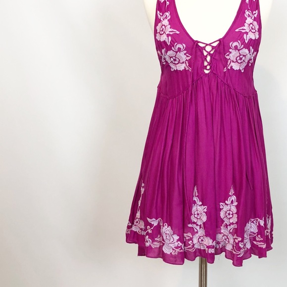 Free People fuchsia embroidered lace up babydoll - Picture 3 of 7
